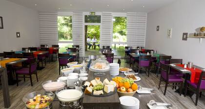 24hours Apartment Hotel