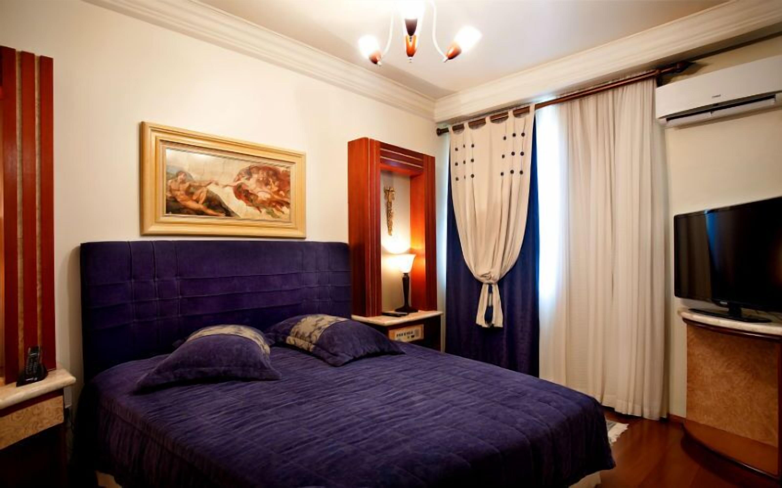 Minibar, két bảo mật tại phòng, nôi (giường cho trẻ sơ sinh) miễn phí 