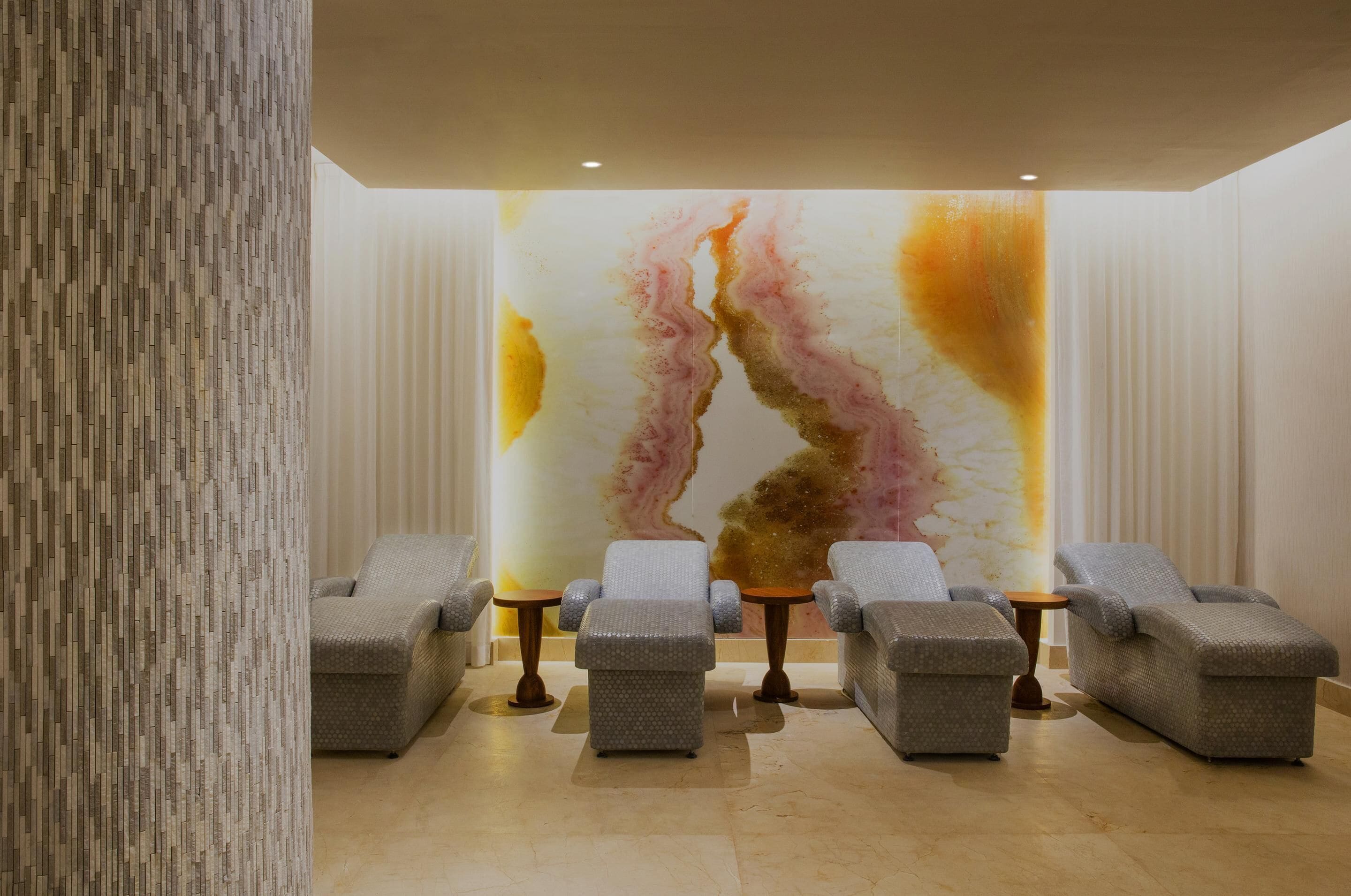 Couples treatment rooms, body treatments, body wraps, body scrubs