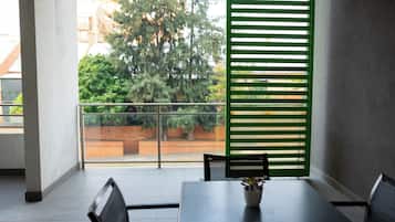 Two Bedroom Apartment | Terrace/patio
