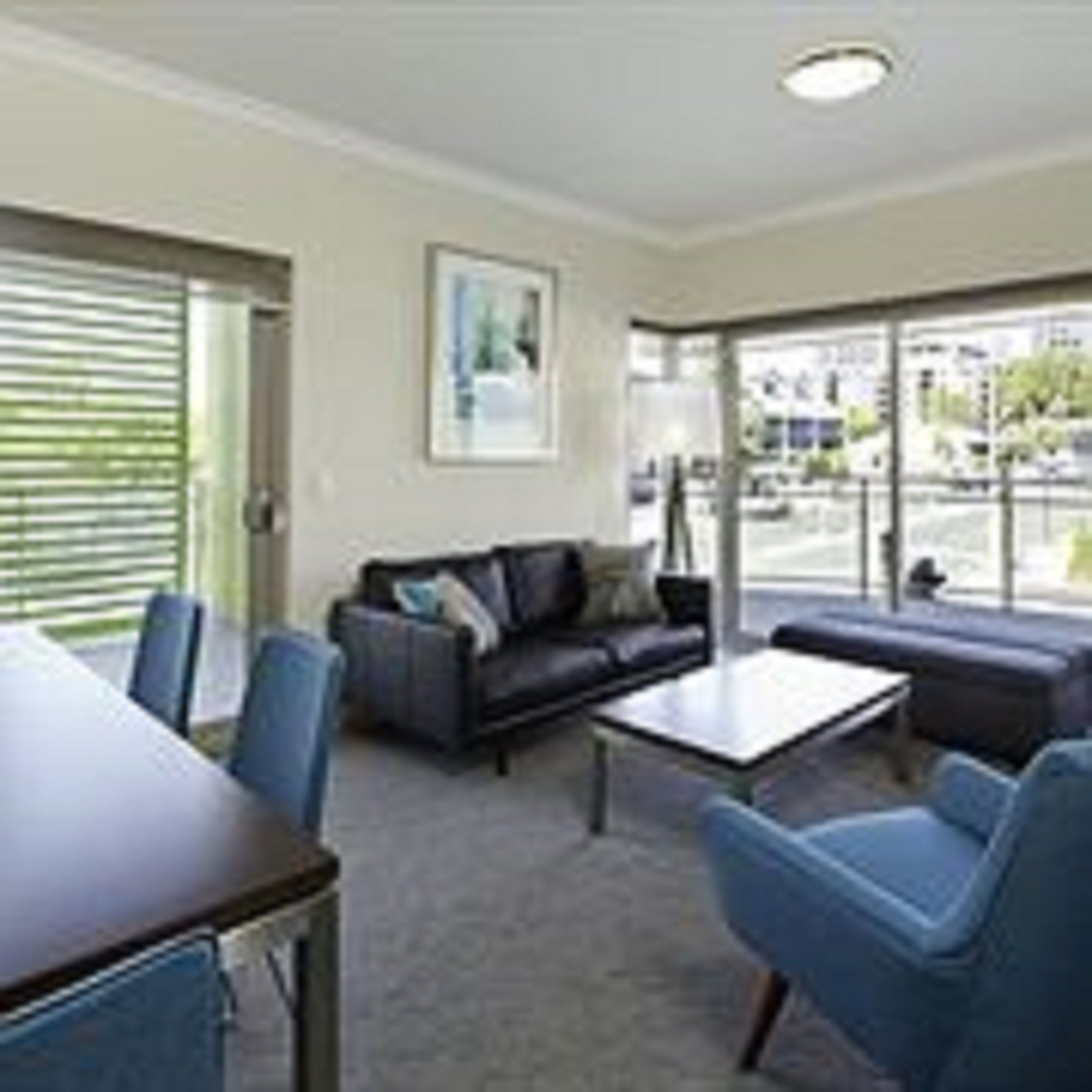 Baileys Serviced Apartments — image 5