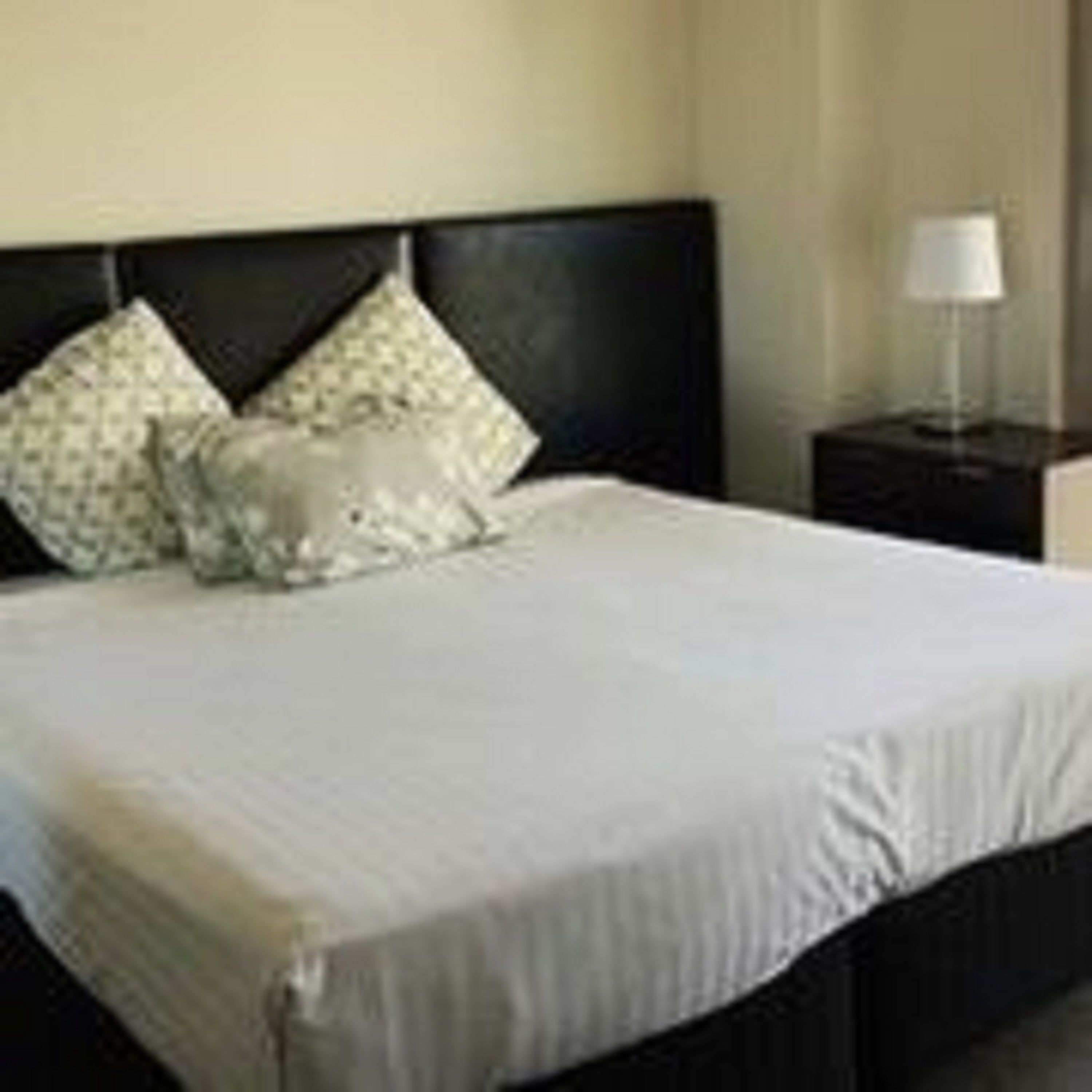 Baileys Serviced Apartments — image 17
