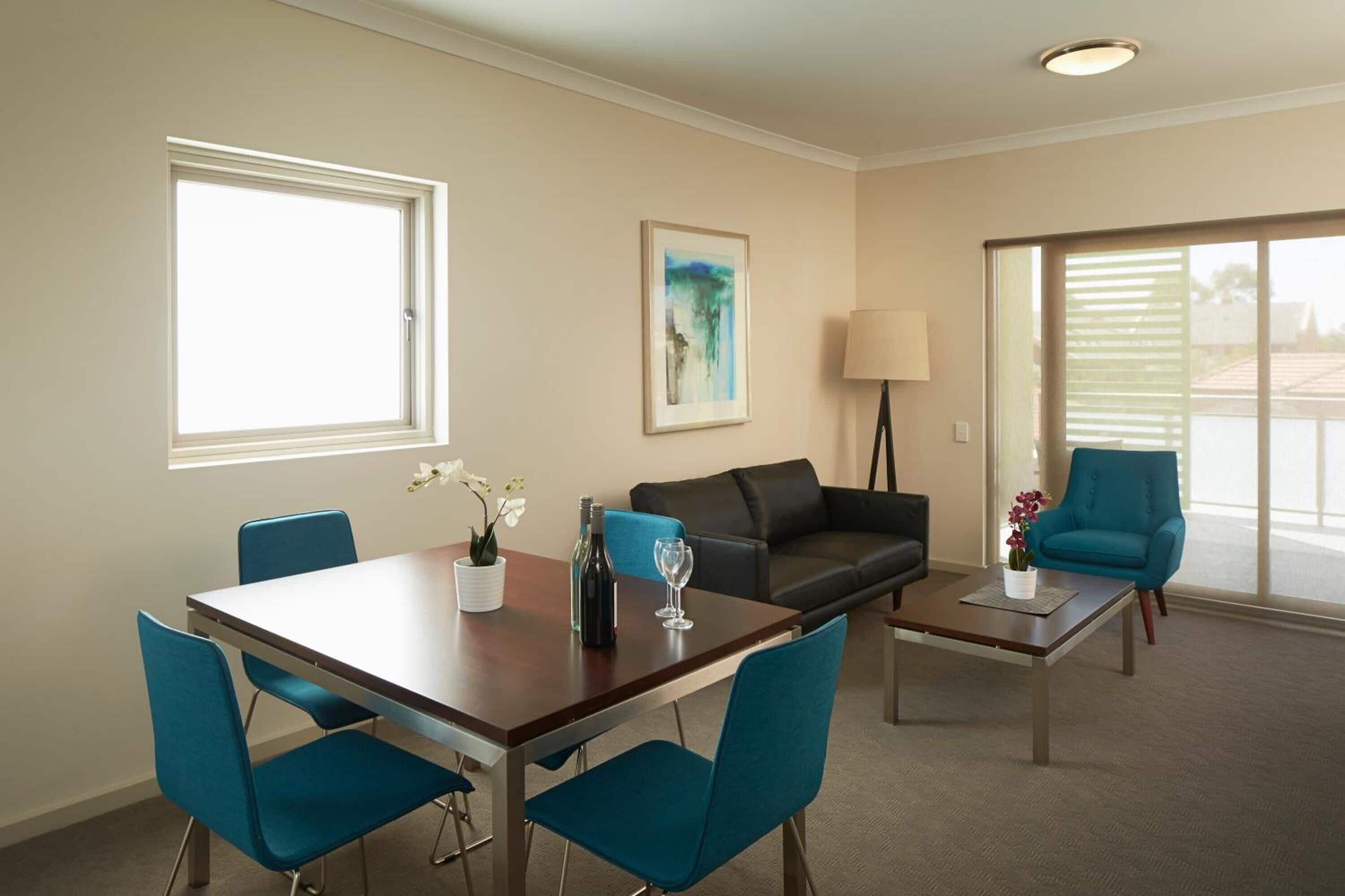 Baileys Serviced Apartments — image 12