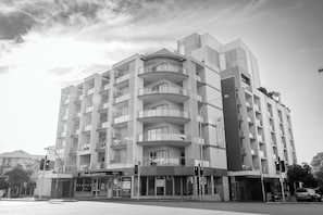 Exterior - Baileys Serviced Apartments (East Perth)