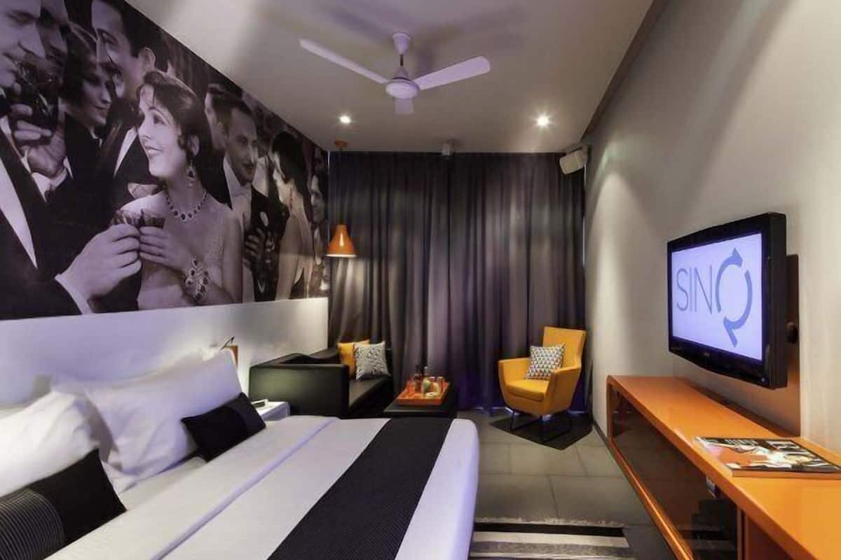 standard room | premium bedding, minibar, in-room safe, free wifi