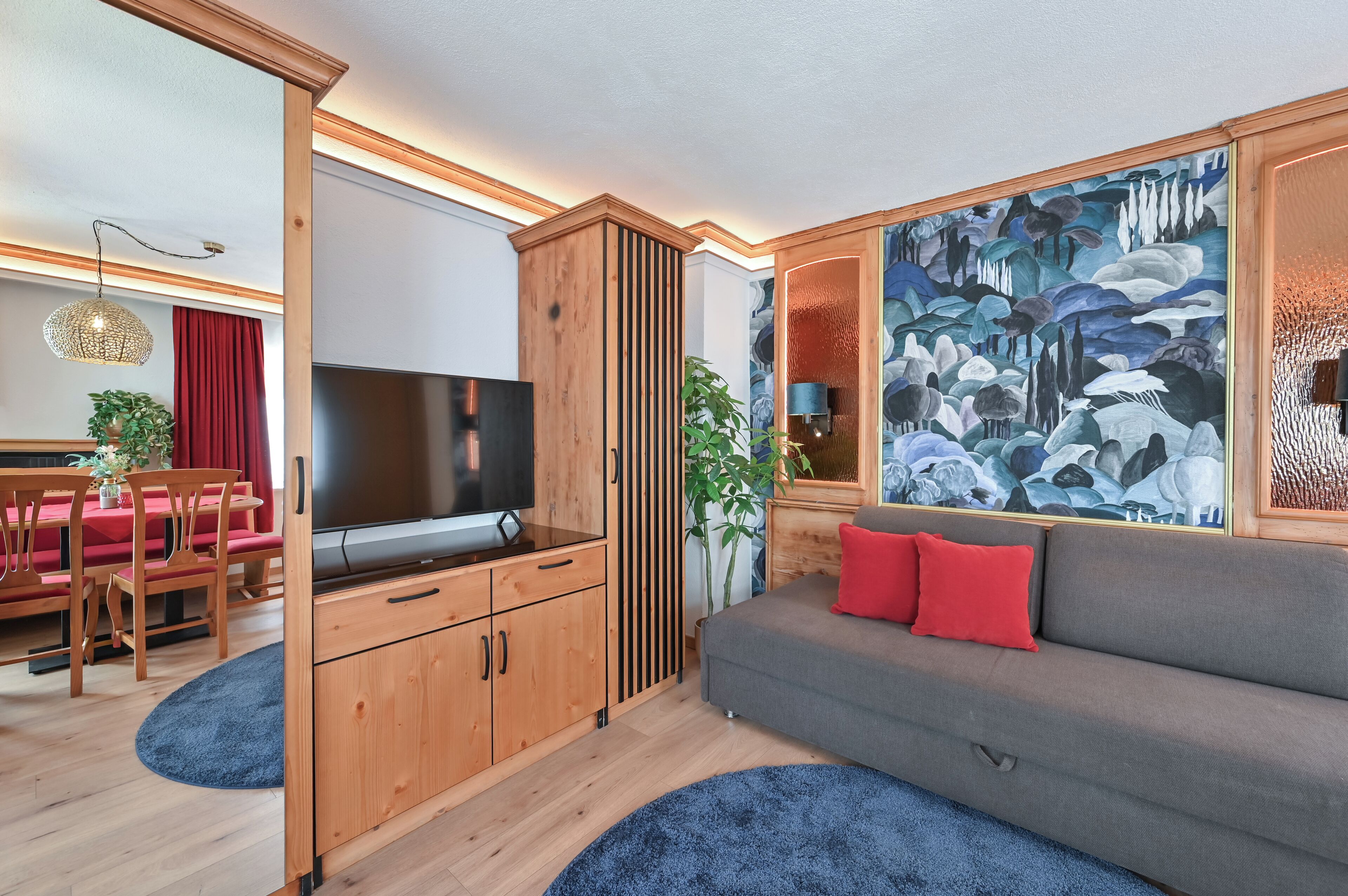 Grand-Apartment, 1 Queen-Bett und Schlafsofa (large) | Wohnbereich | Flachbildfernseher