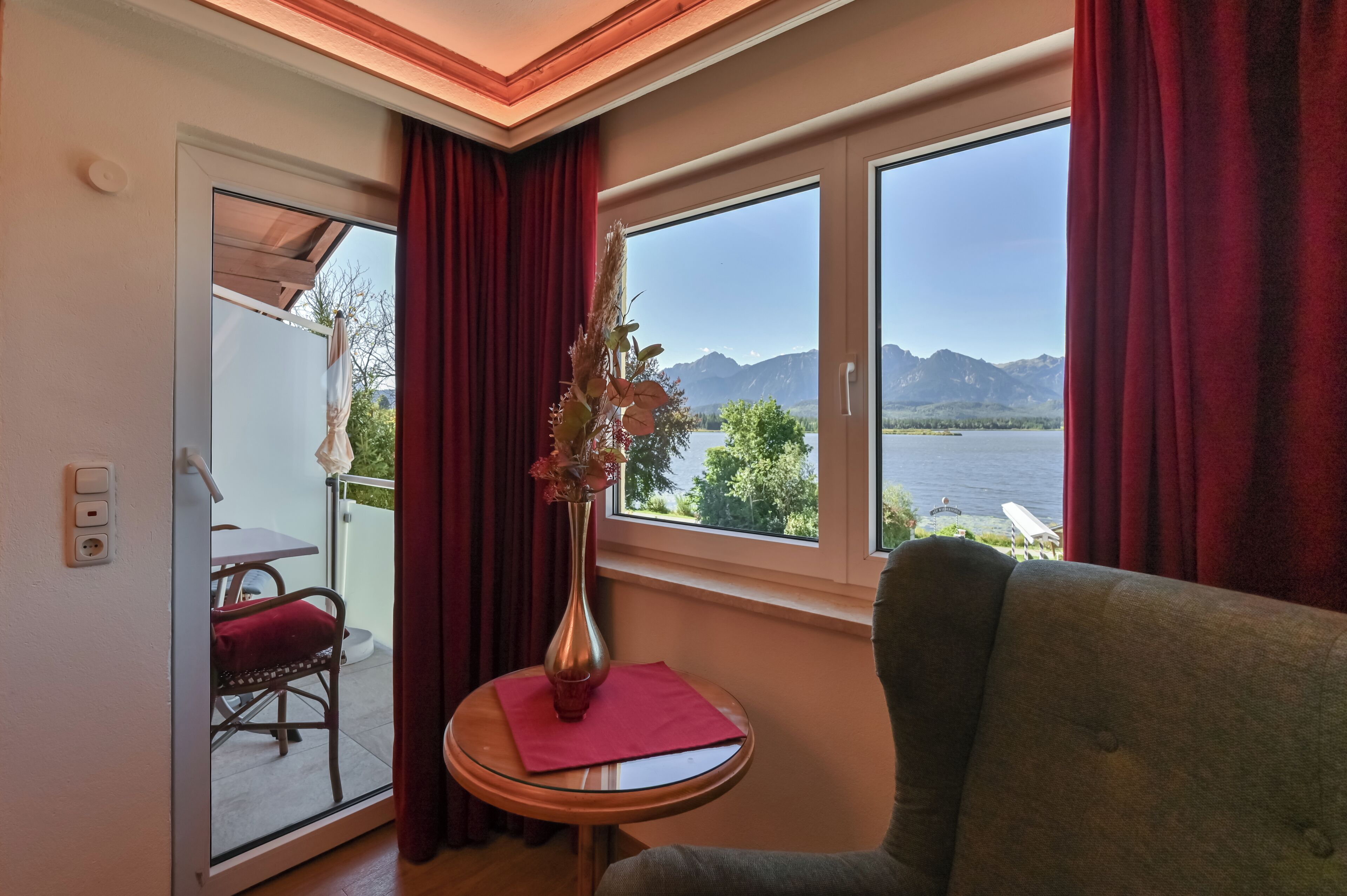 Deluxe Double Room | Premium bedding, in-room safe, blackout drapes, free WiFi