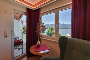 Deluxe Double Room | Premium bedding, in-room safe, blackout drapes, free WiFi