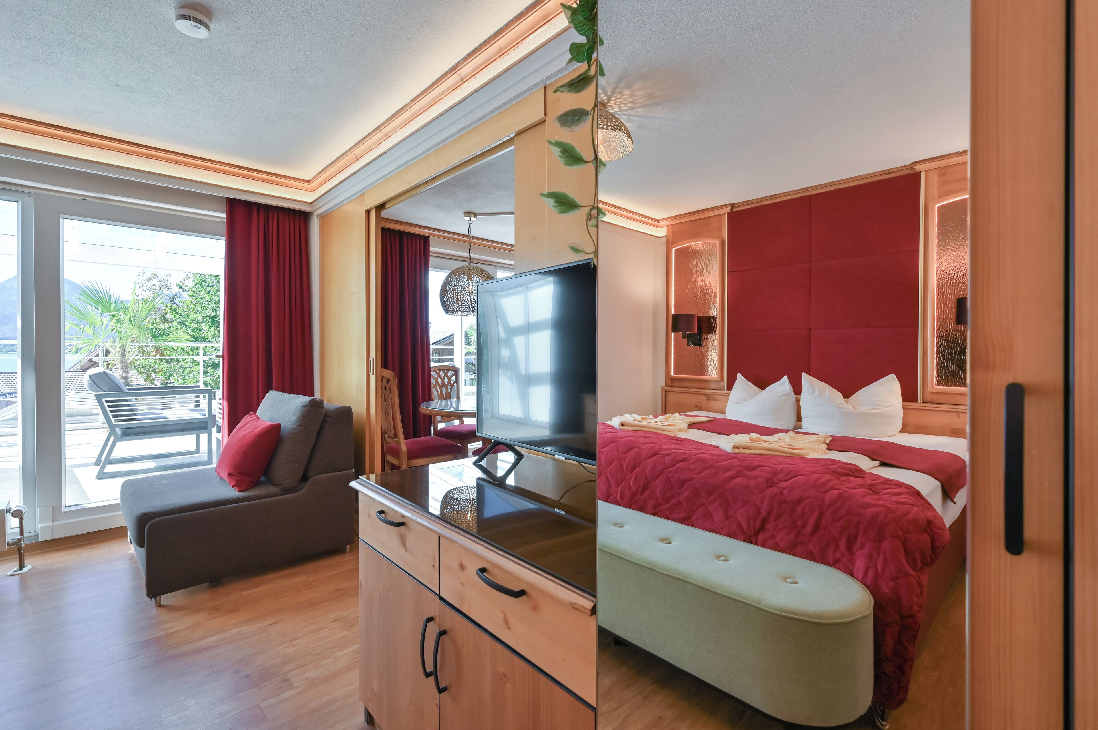 Grand-Apartment, 1 Queen-Bett und Schlafsofa (large) | Hochwertige Bettwaren, Zimmersafe, Verdunkelungsvorhänge