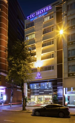 Front of property - evening/night