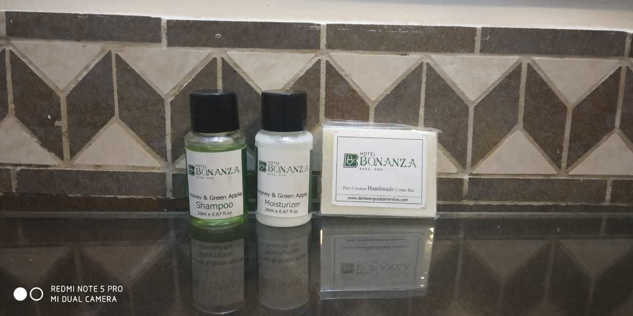 deluxe room (ac ) | blackout curtains, iron/ironing board, free wifi