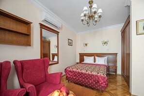 Apartment, 1 Bedroom | Room amenity