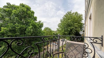 Deluxe Apartment, Balcony | Terrace/patio
