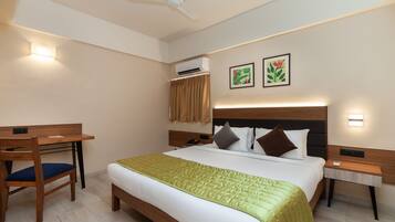 1 bedroom, minibar, in-room safe, desk