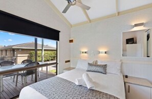 Superior-Ferienhütte, 2 Schlafzimmer (Sleeps 4)