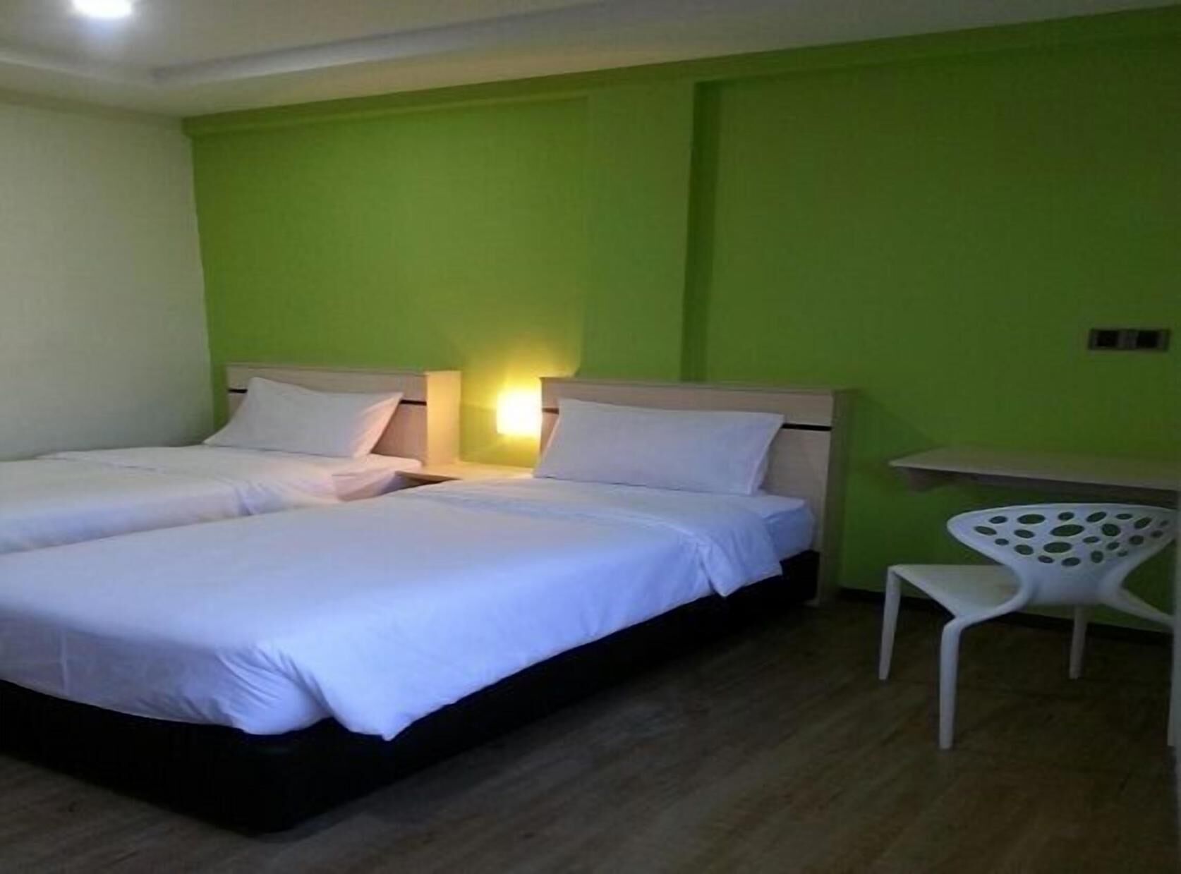In-room safe, desk, iron/ironing board, free WiFi