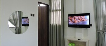 Merlin Hotel