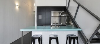 Miro Apartments