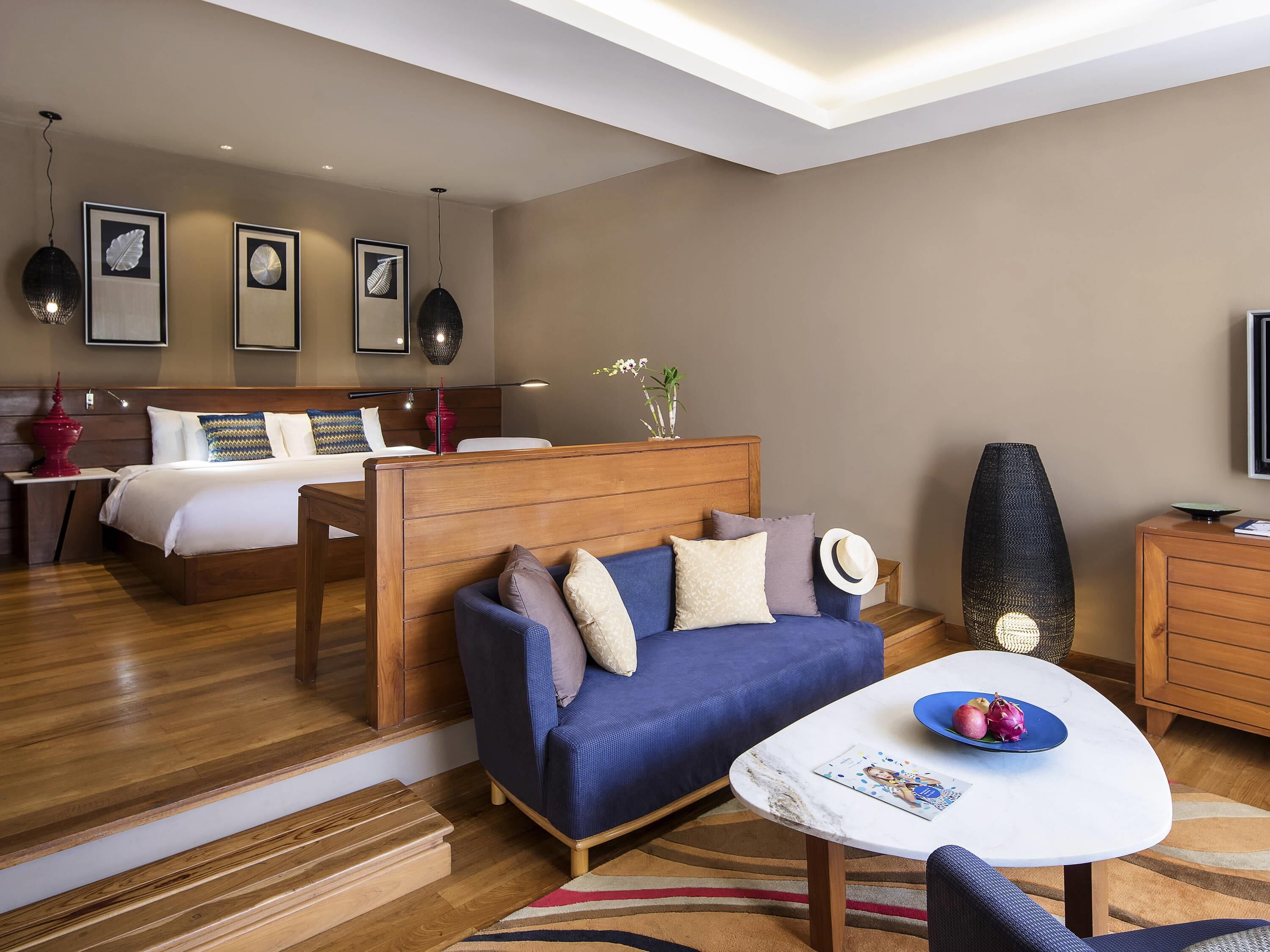 Ropa de cama de alta calidad y minibar 