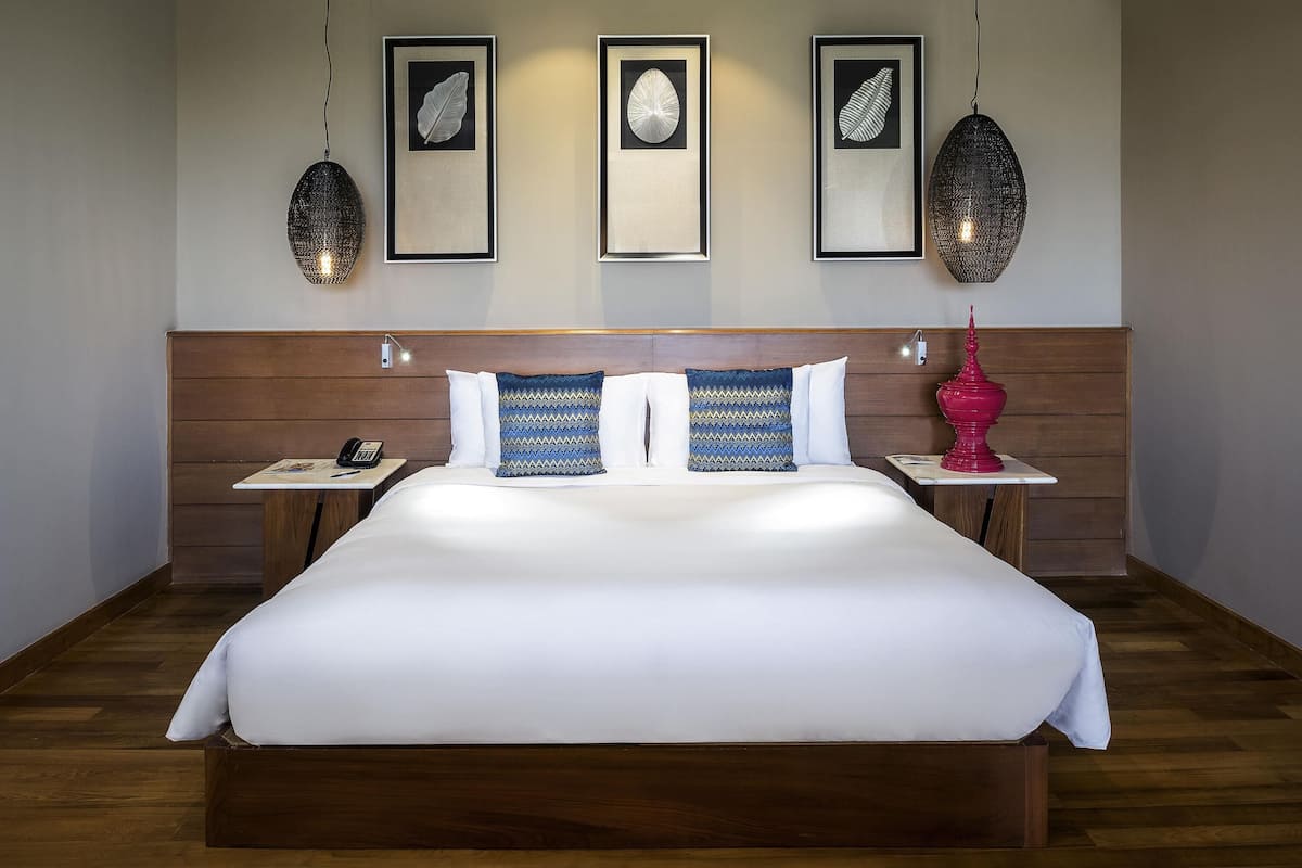 Junior Suite, 1 King Bed