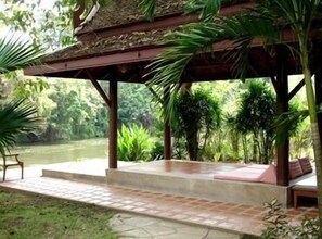 Couples treatment room(s), sauna, steam room