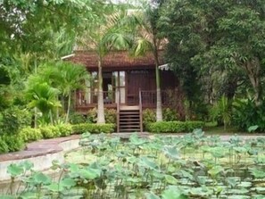 Exterior detail - Petchvarin Resort (Kaeng Krachan)