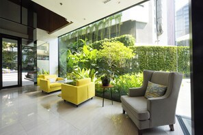 Lobby sitting area - LiT BANGKOK Residence (Bangkok)