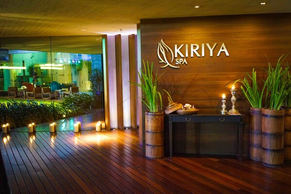 커플 트리트먼트룸, 아로마테라피, 타이 마사지, 마사지 서비스