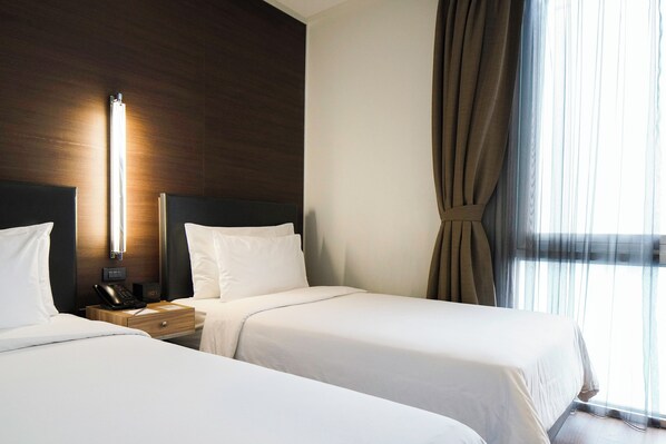 Coffres-forts dans les chambres, bureau