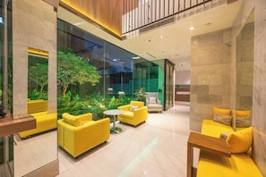 Lobby sitting area - LiT BANGKOK Residence (Bangkok)