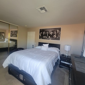 1 bedroom, individually decorated, individually furnished - Happy Valley House (Phoenix)