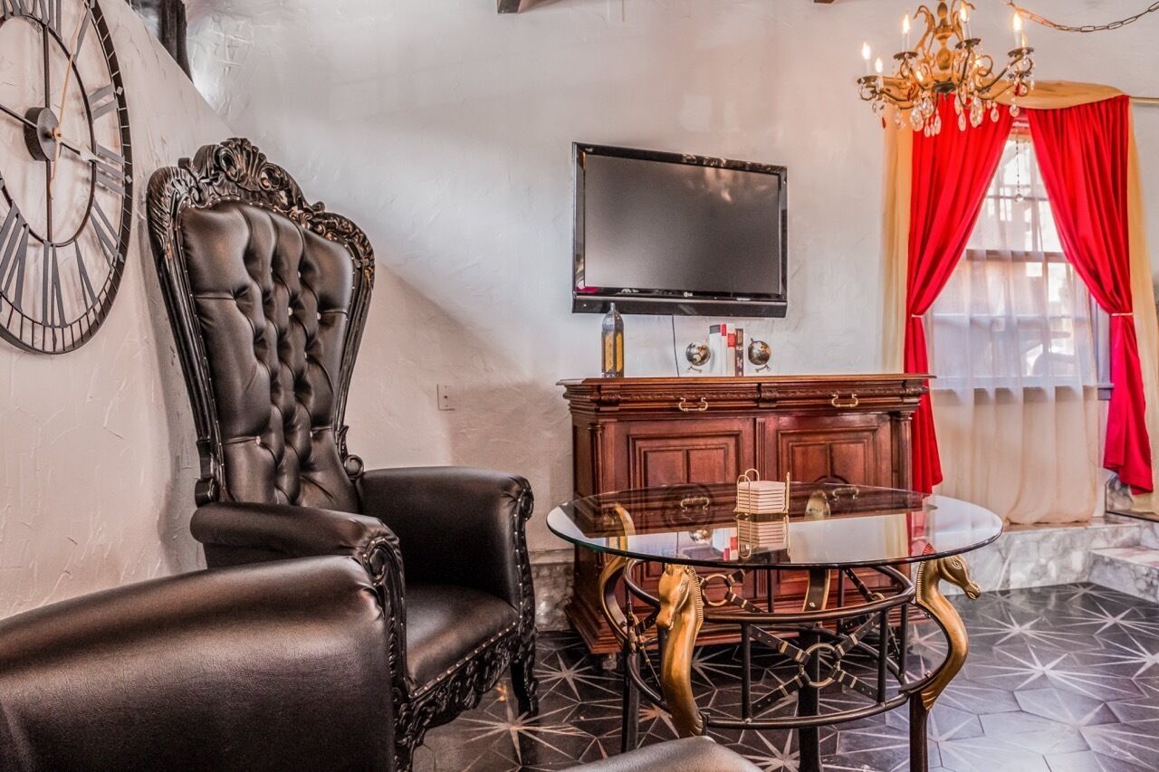 Camelot | Servizio della camera