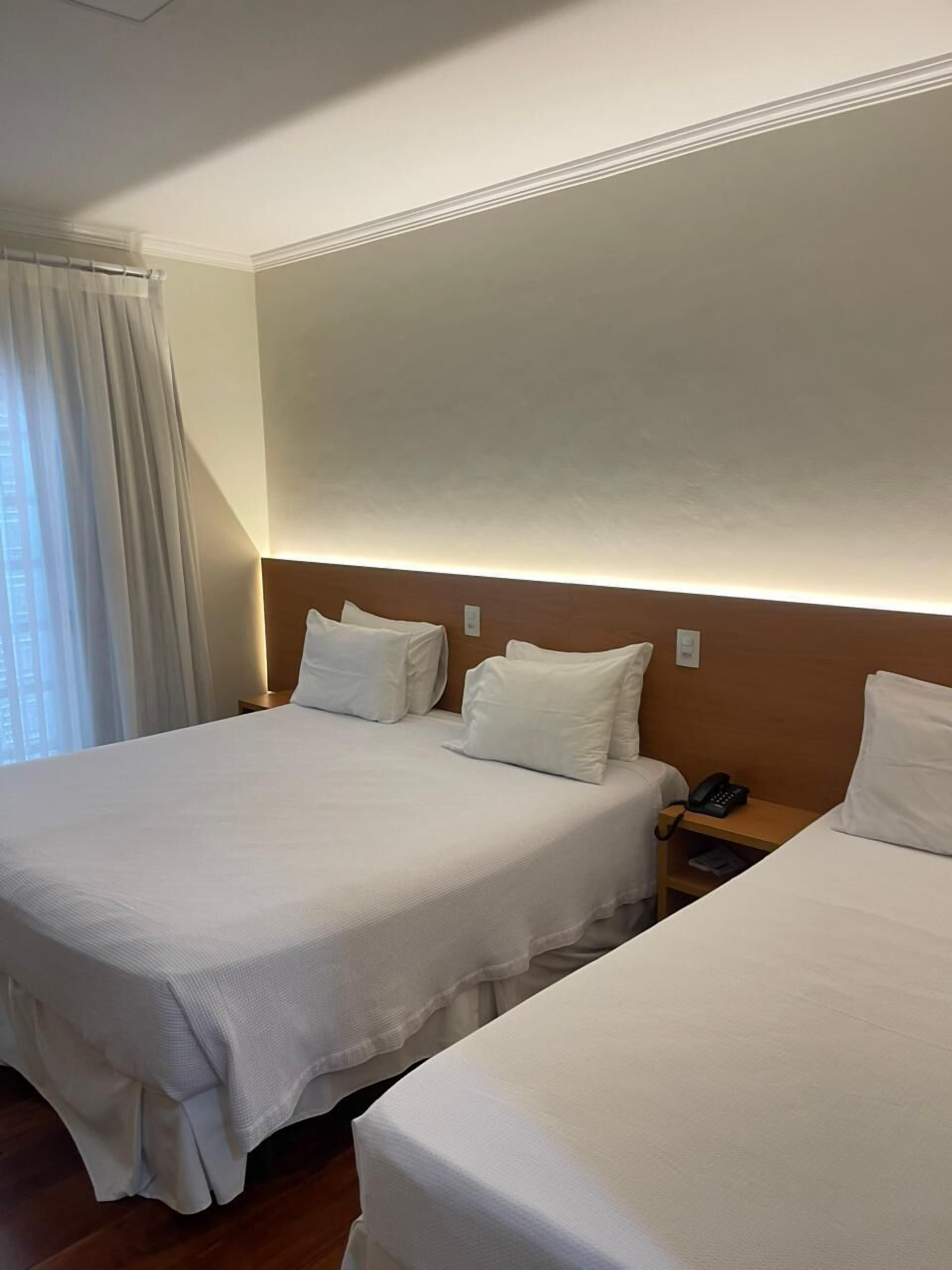 Bureau, rideaux occultants, Wi-Fi gratuit, draps fournis