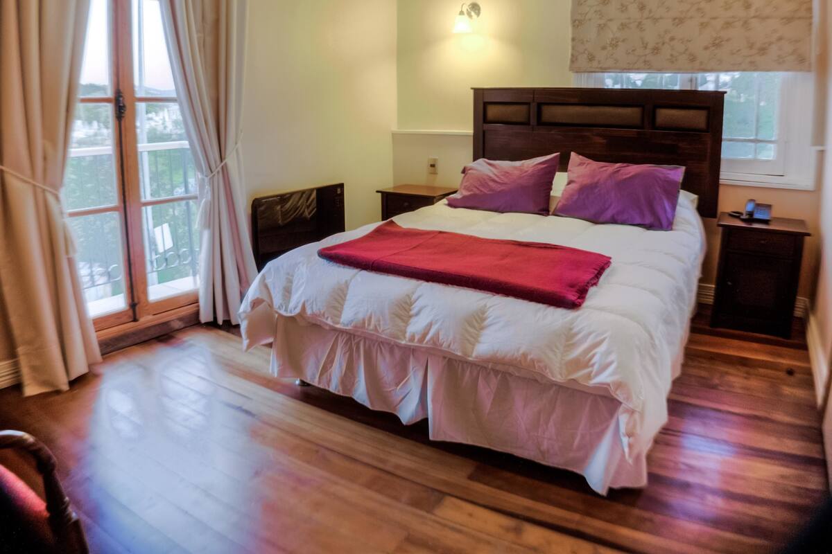Double Room, Balcony, Sea View | WiFi (free)