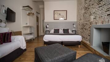 Family Room | Soundproofing, iron/ironing board, cribs/infant beds, rollaway beds