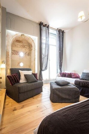 Family Room | Soundproofing, iron/ironing board, cribs/infant beds, rollaway beds