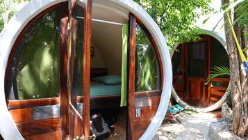 Doppelzimmer | Daunenbettdecken, laptopgeeigneter Arbeitsplatz, kostenloses WLAN