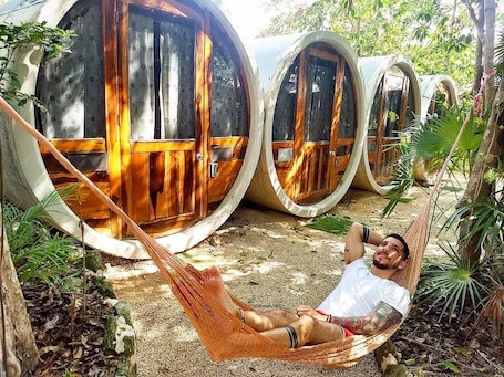 Terraza o patio. Tubo Tulum Hostel
