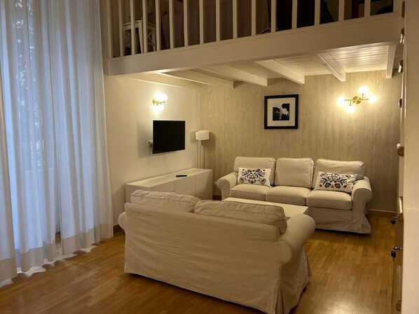 Family Duplex | Living area