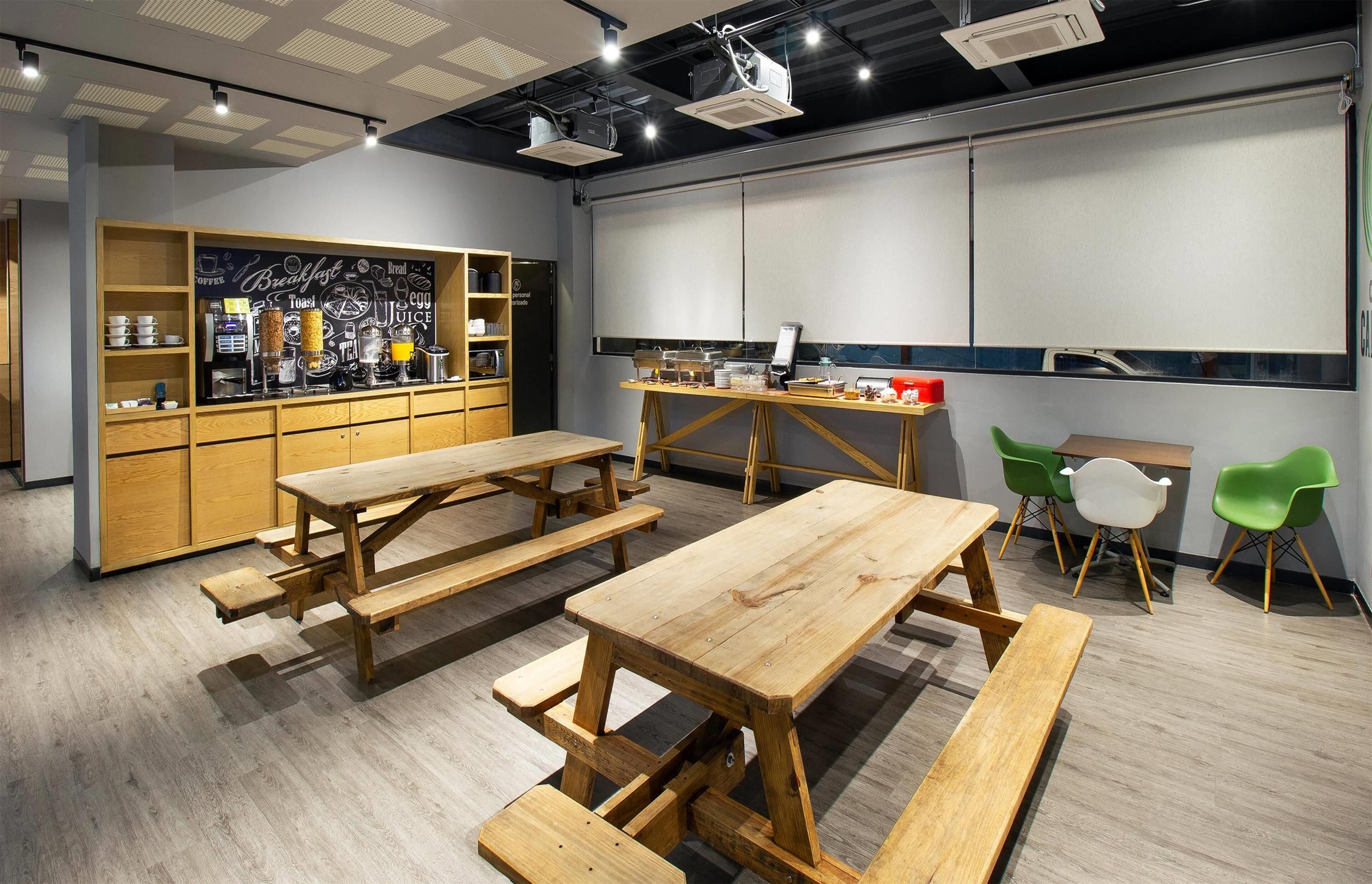 Photo - Hotel MX aeropuerto CDMX, Trademark Collection by Wyndham