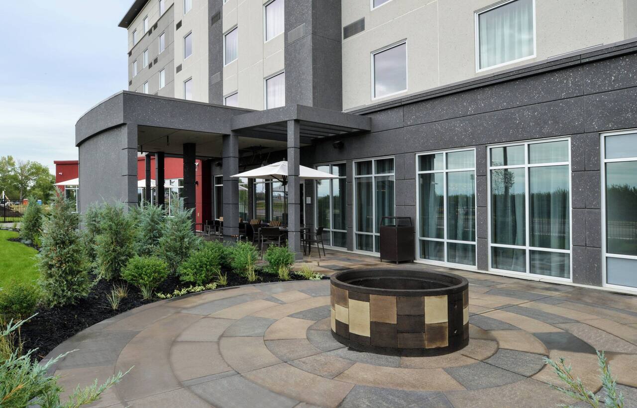 Courtyard by Marriott Saskatoon Airport