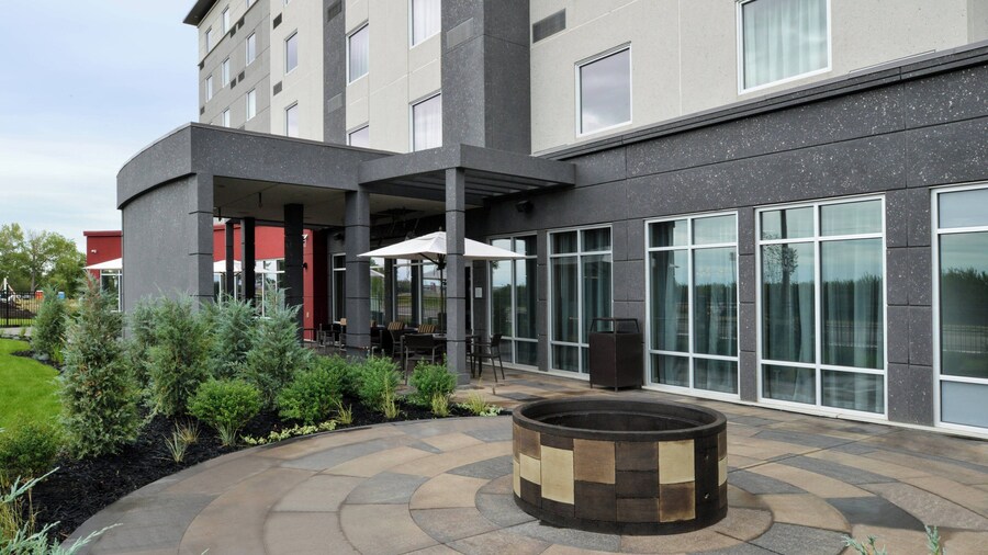 Courtyard by Marriott Saskatoon Airport