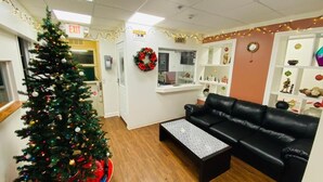 Lobby - Haiban Inn (Jersey City)