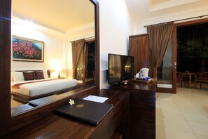 Deluxe Double Room | In-room safe, rollaway beds, free WiFi, bed sheets - Alam Terrace Cottages (Ubud)