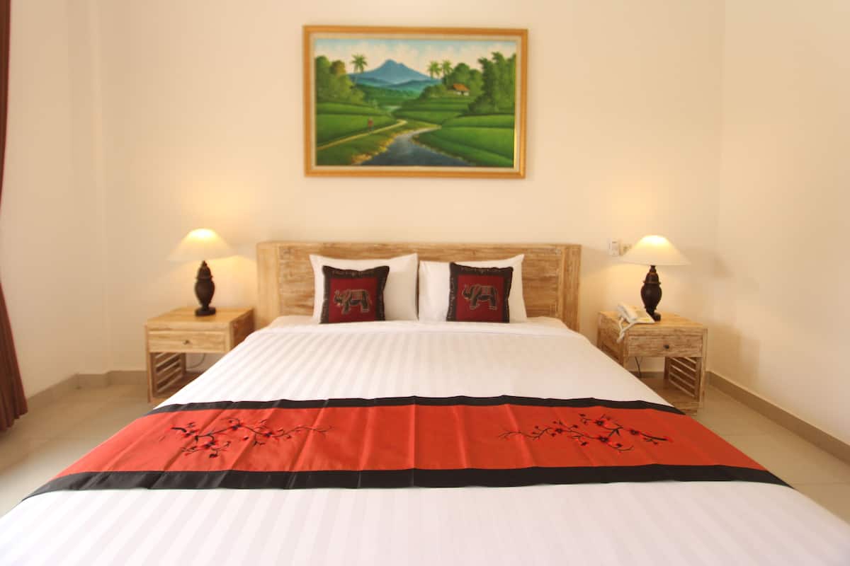Superior Double Room | In-room safe, rollaway beds, free WiFi, bed sheets