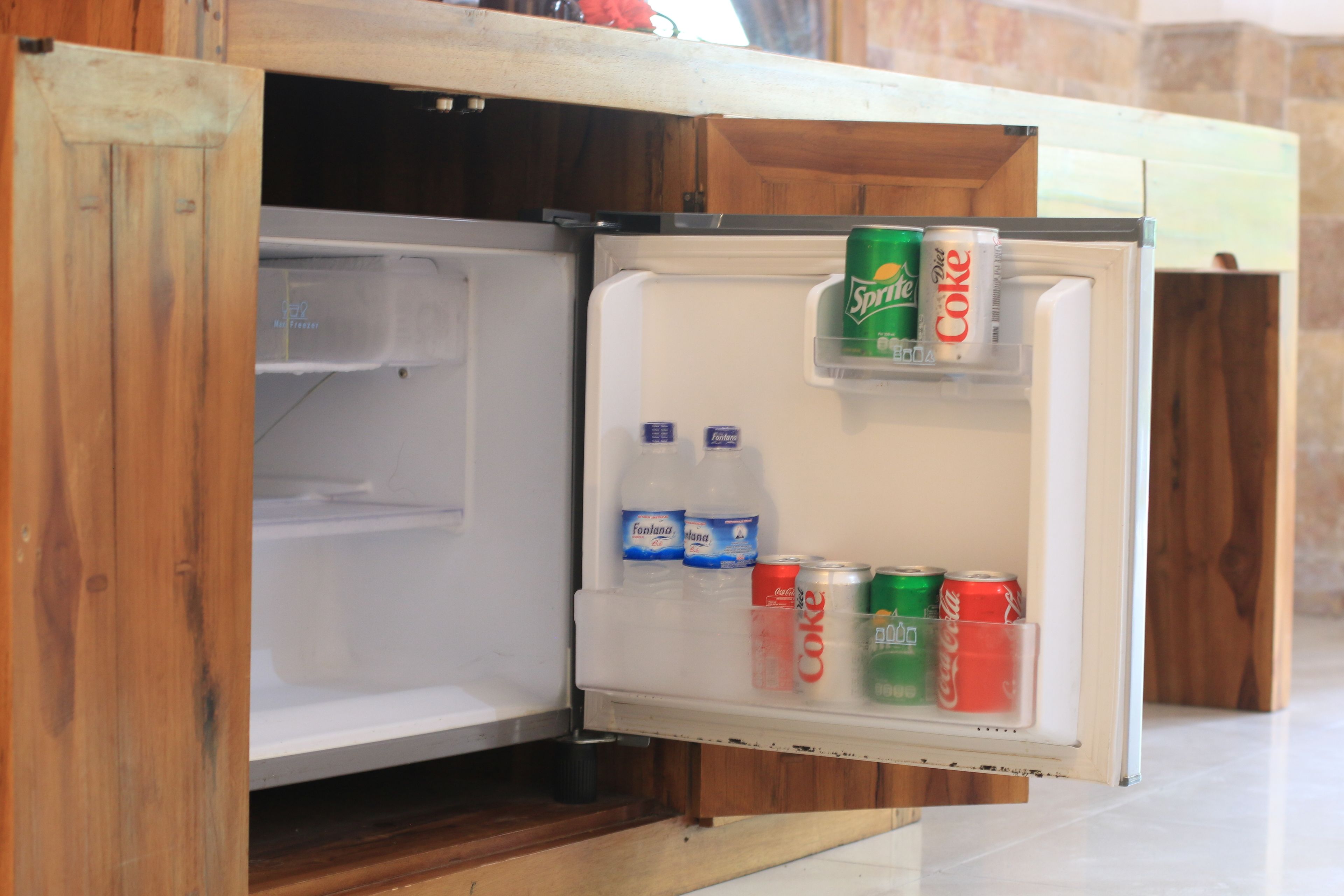 superior twin room | minibar