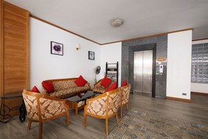 Sala de estar en el lobby