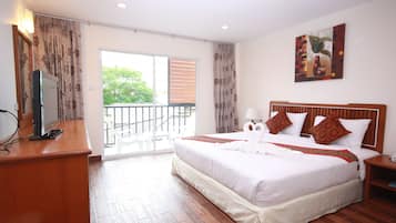 Deluxe Room | In-room safe, desk, free WiFi