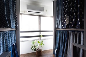 Caja de seguridad en la habitación y wifi gratis 