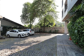 Free self-parking
